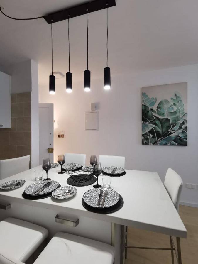 Cosea Living: Seaside Two Bedroom Flat In Harbour 106 Пафос Экстерьер фото