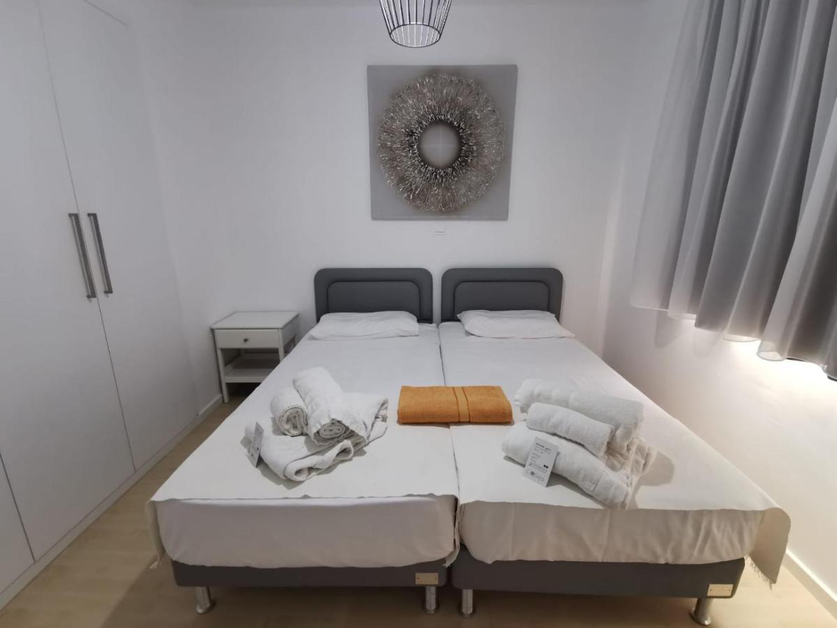 Cosea Living: Seaside Two Bedroom Flat In Harbour 106 Пафос Экстерьер фото